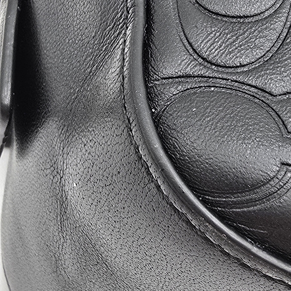 Coach Camera Bag w/ Signature Embossed Leather in Black, EUC - Picture 6 of 15